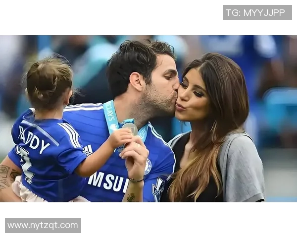 足球明星与娱乐美女明星的璀璨交汇与浪漫故事探秘