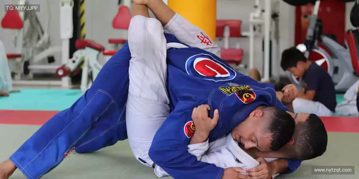 👟【潮流出街】专业装备，让运动更有型！